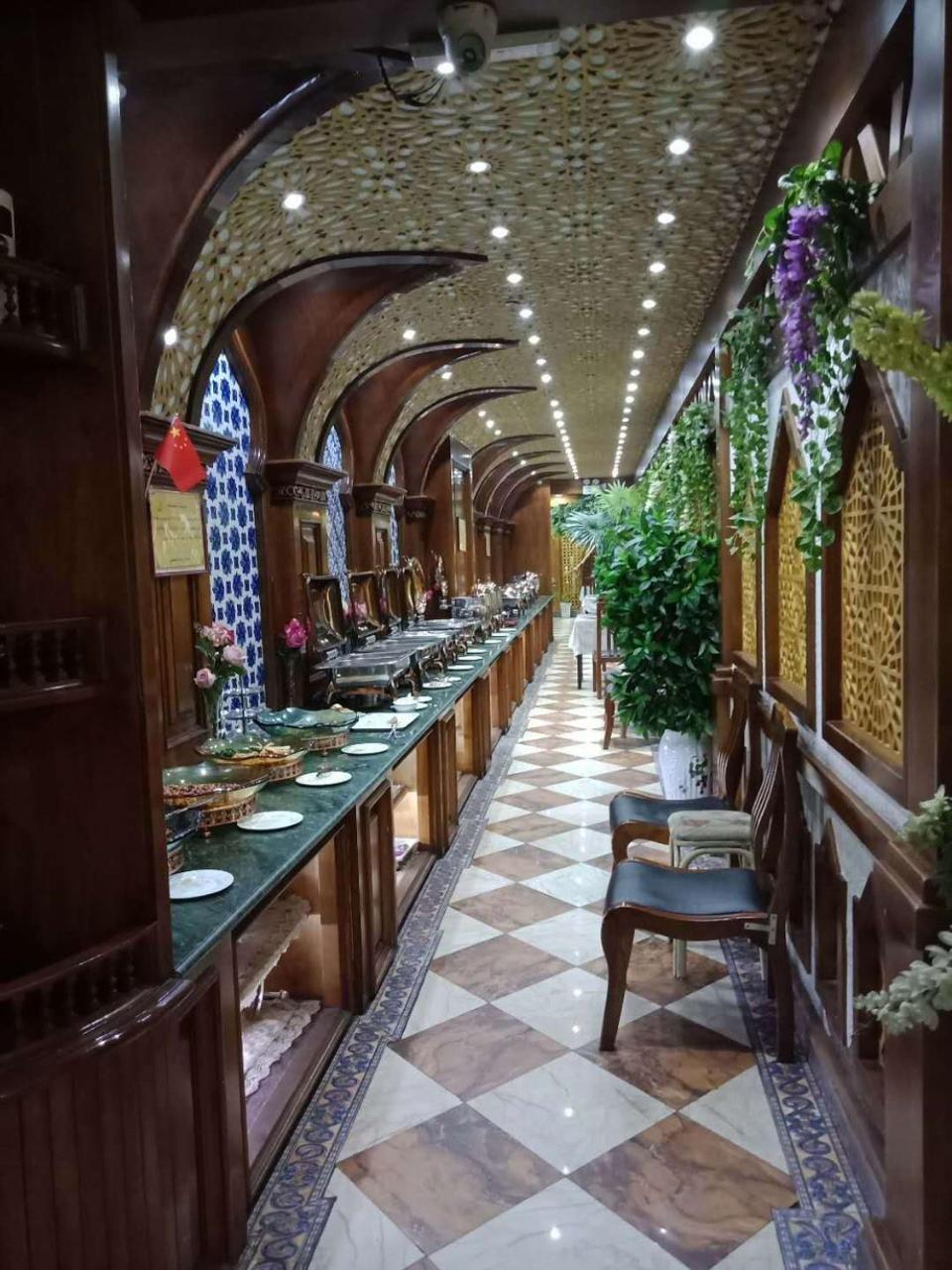 Nurlan Hotel Kashgar Buitenkant foto